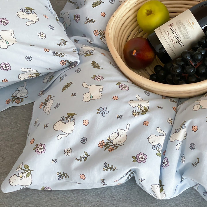Children's cotton bedding set with cute dog all-over pattern and fine percale quality