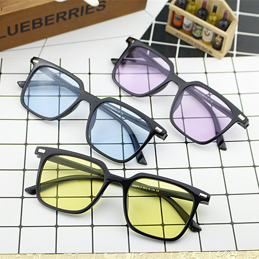 Women's modern square sunglasses with minimalist frame structure Stornfield