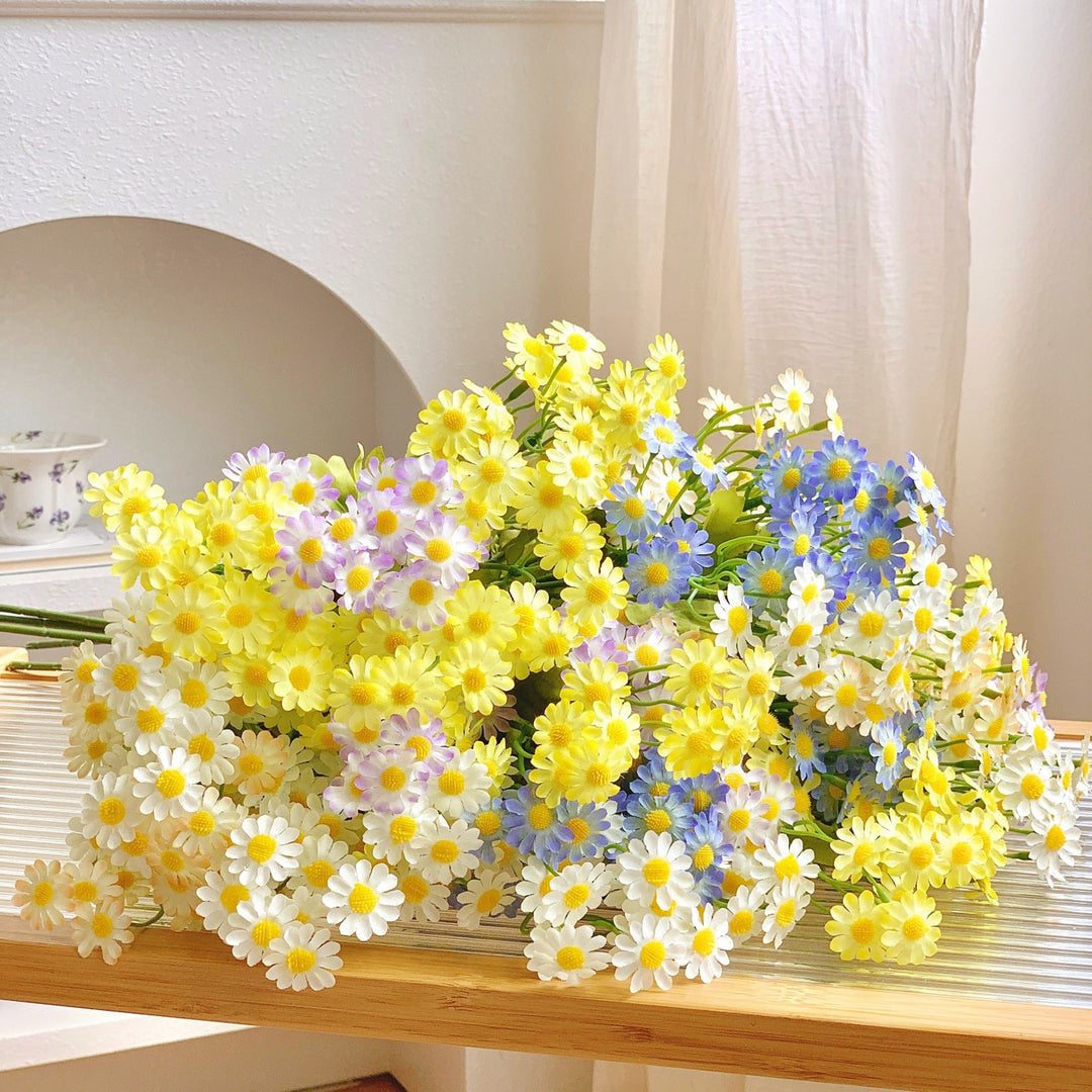 Artificial Daisy Floral Arrangement