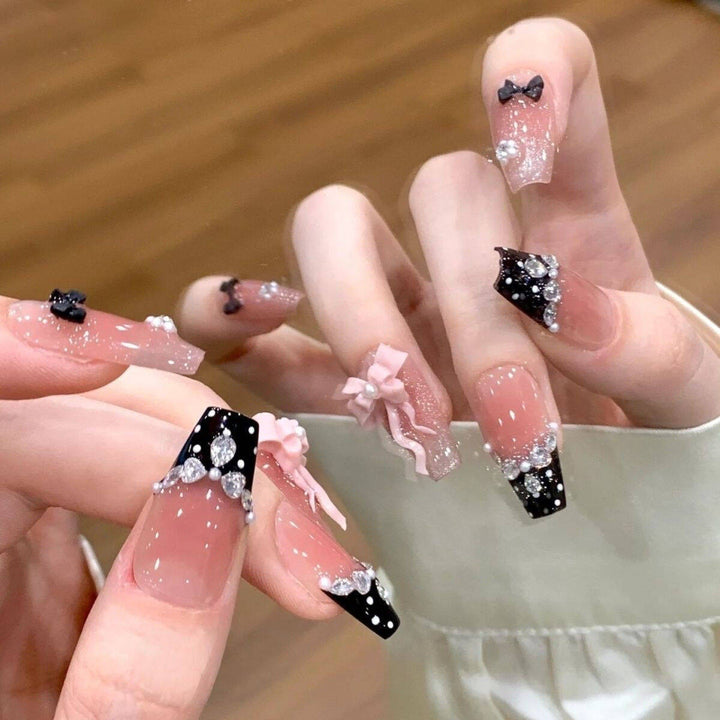 Elegant Decorative Press-On Nail Art Set Stornfield