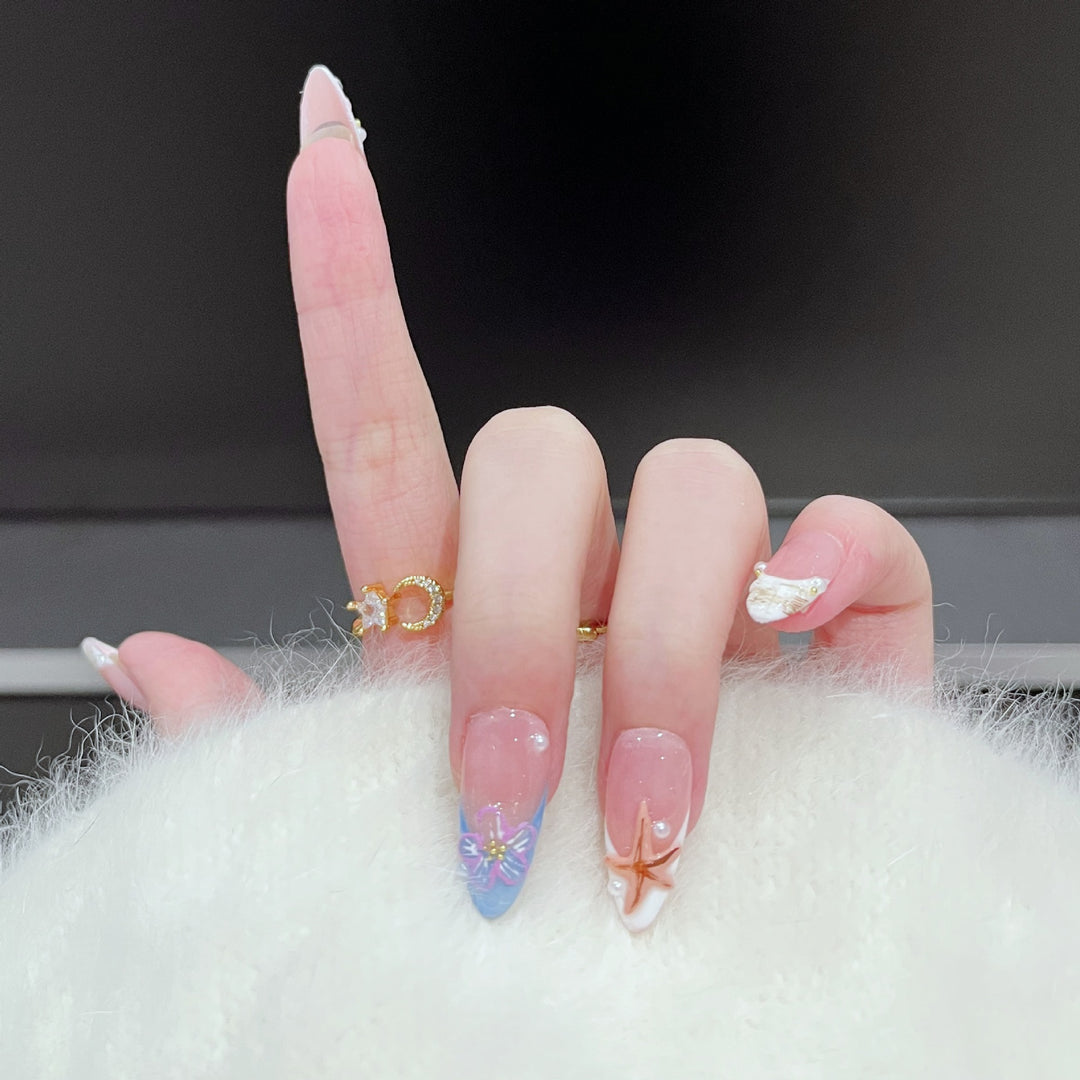 Artistic Press-On Nail Art Set with Floral and Starfish Design Stornfield