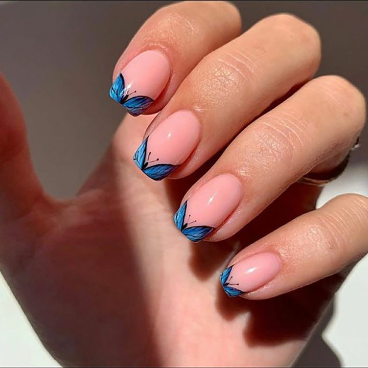 Premium Floral Design Press-On Nail Set Stornfield
