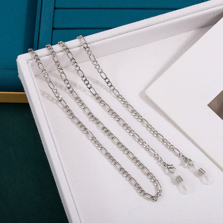 Adjustable Chain Eyewear Holder Stornfield