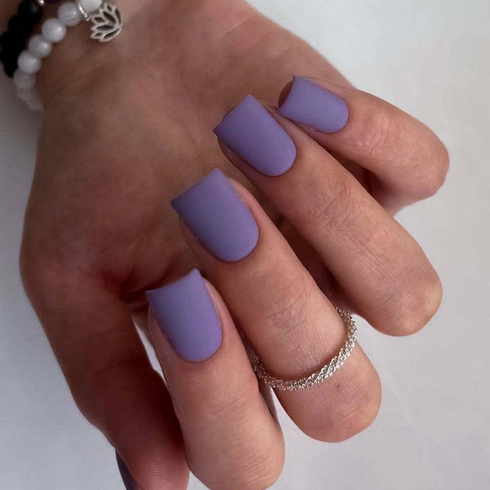 Artificial nail art with matte finish Stornfield