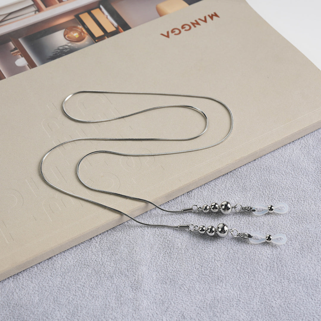 Sleek Metal Eyewear Chain Stornfield