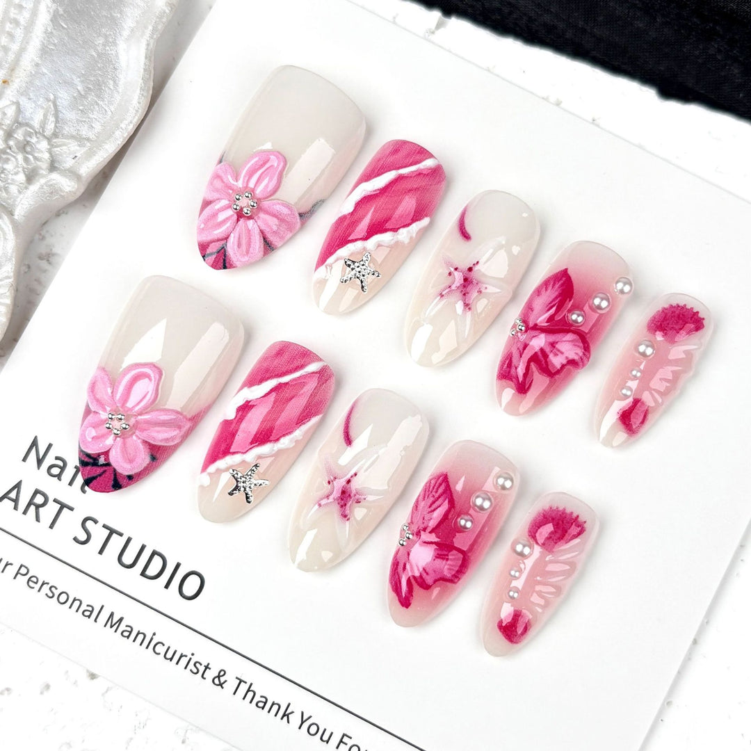 Artistic Press-On Nail Art Set with Floral Accents 1790746131