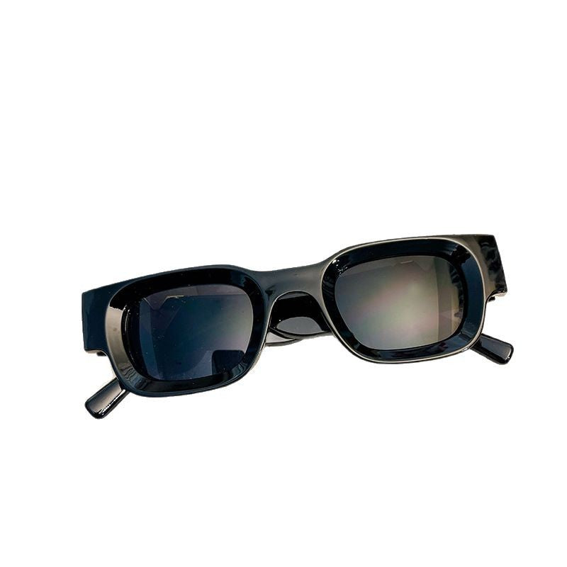Ladies fashionable sunglasses with a striking design Stornfield