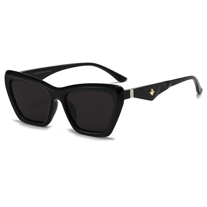 Women's fashionable sunglasses in trendy style Stornfield