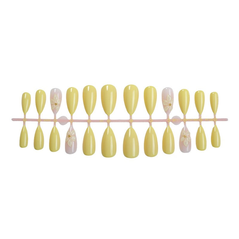 Artificial nail set with elegant flower-embellished accents Stornfield