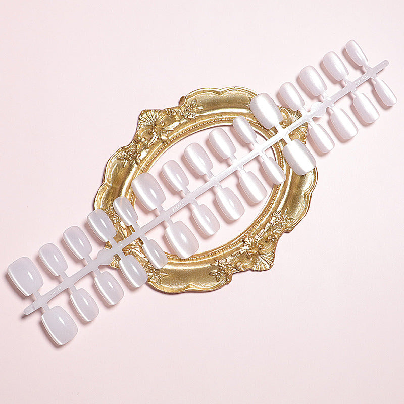 Elegant Short Press-On Nails Stornfield