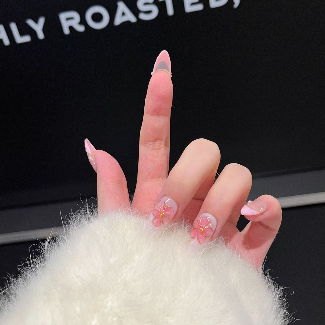 Artisan Floral-Themed Press-On Nails Set Stornfield
