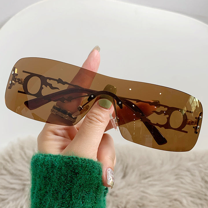 Ladies fashionable sunglasses with innovative design Stornfield