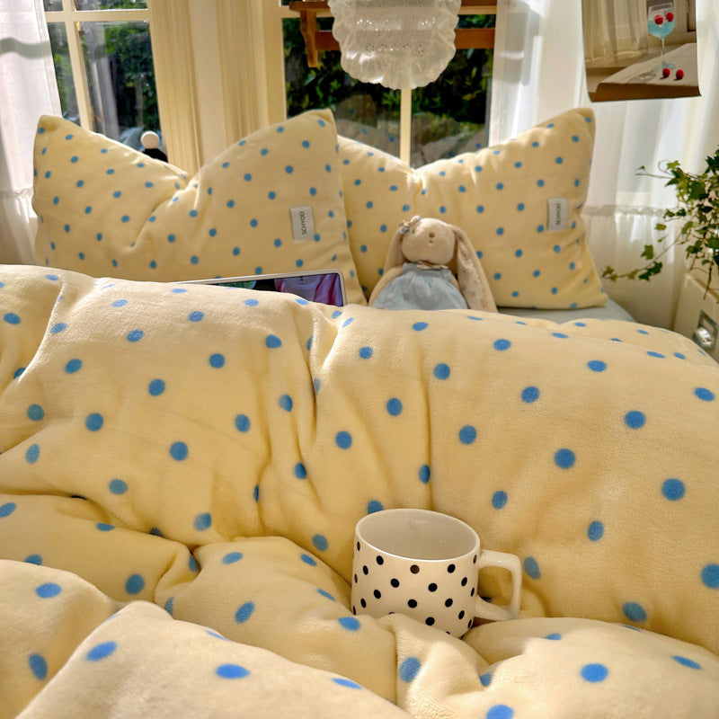 Plush Polka Dot Bedding Set