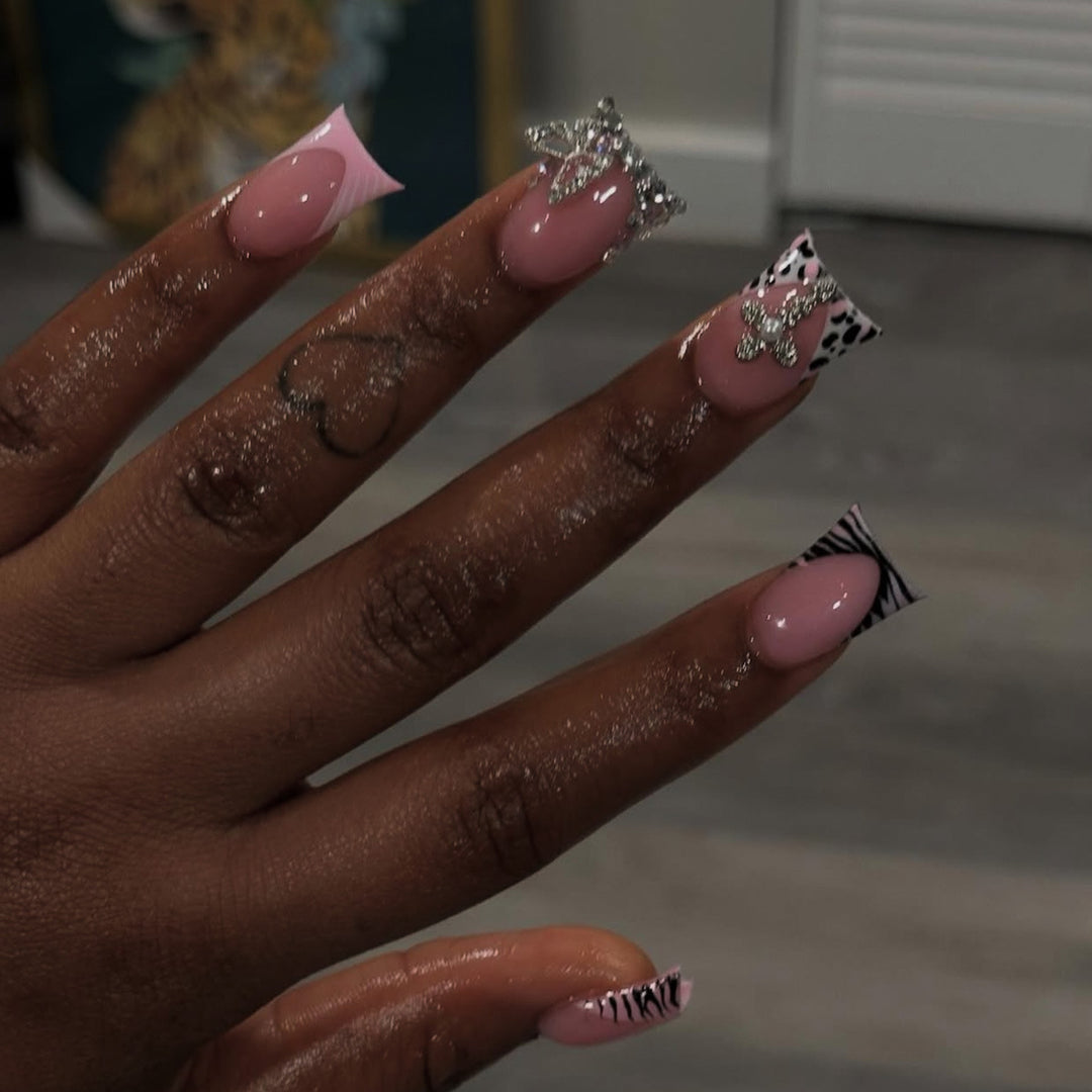 Artistic Press-On Nail Extensions Stornfield