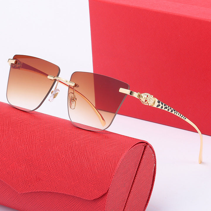 Women's Geometric Sunglasses with Elegant Gold-Colored Detail Stornfield