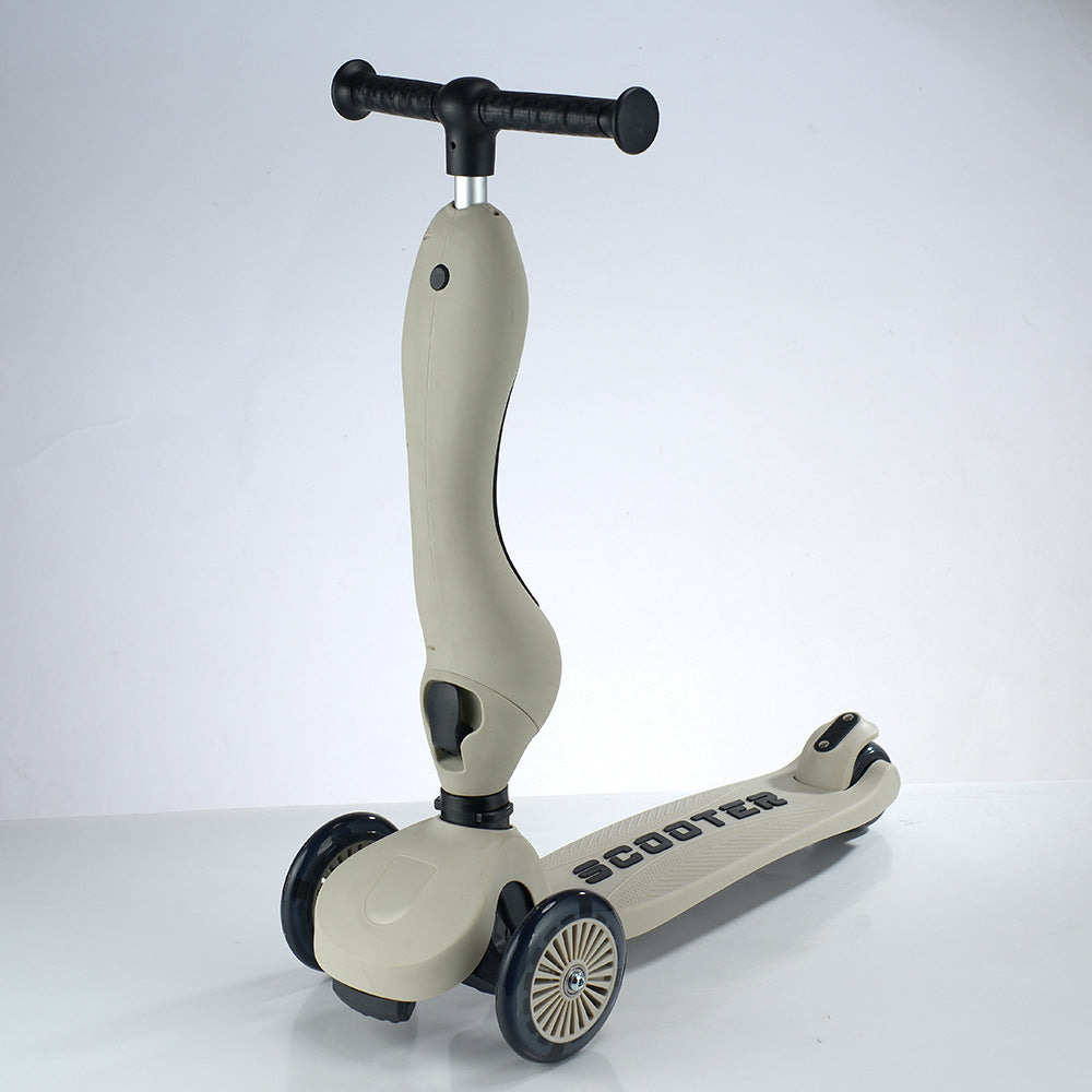 Versatile Three-Wheel Kick Scooter Stornfield