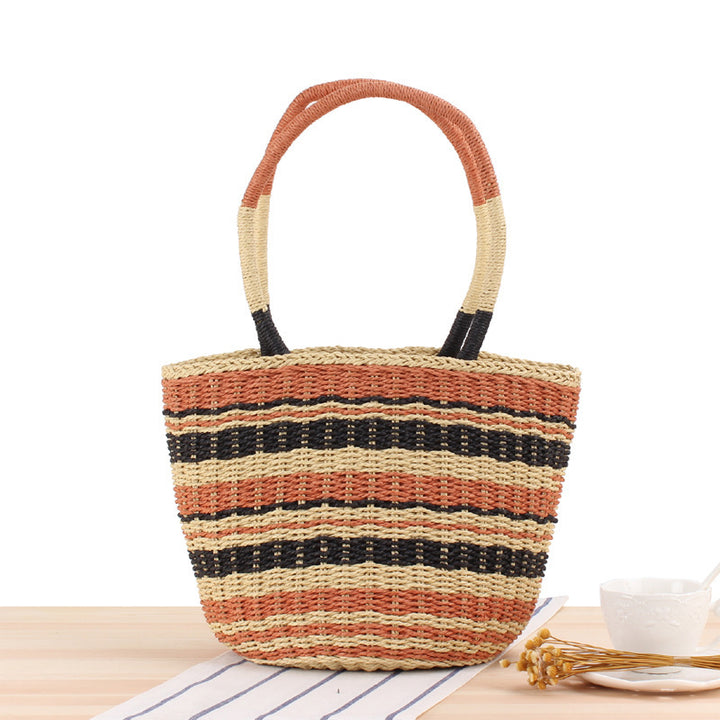 Braided beach bag with wide carrying handle Stornfield