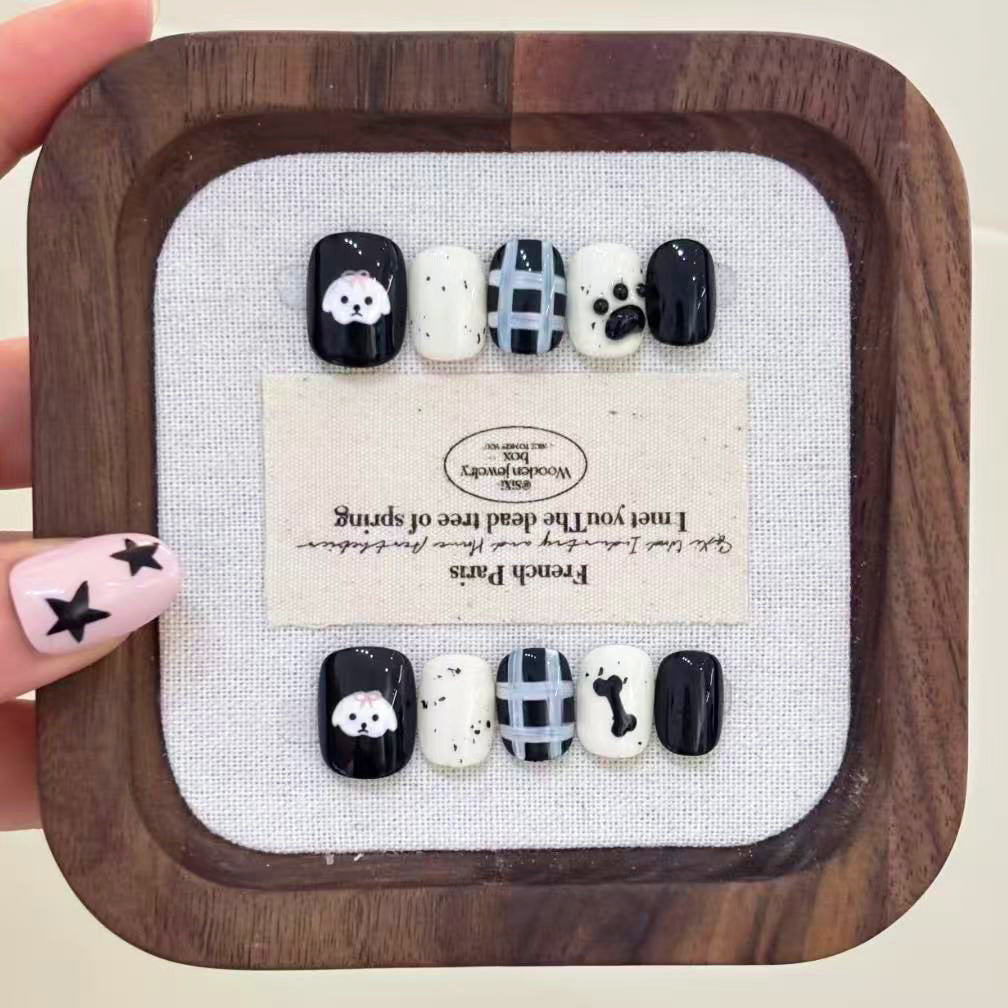 Stylish Themed Press-On Nail Art Set