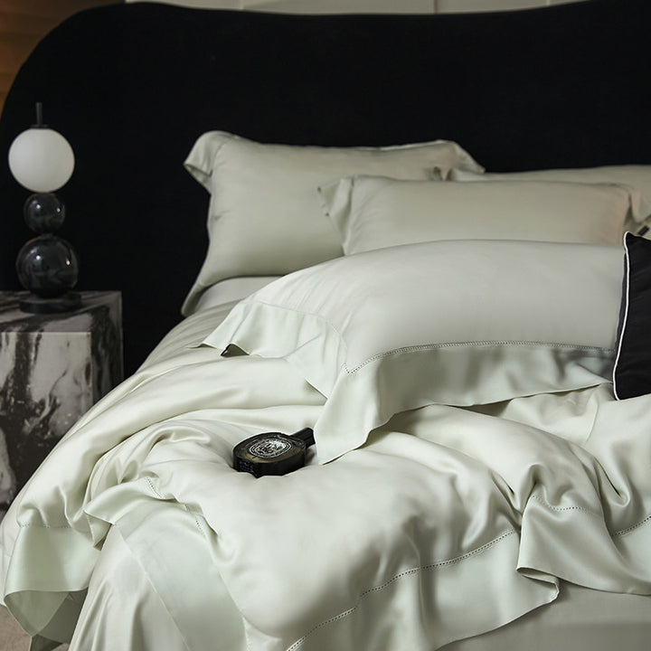 Luxurious satin bedding set with fine hemstitch decoration