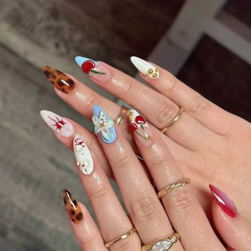 Animal-Inspired Press-On Nail Art Set Stornfield