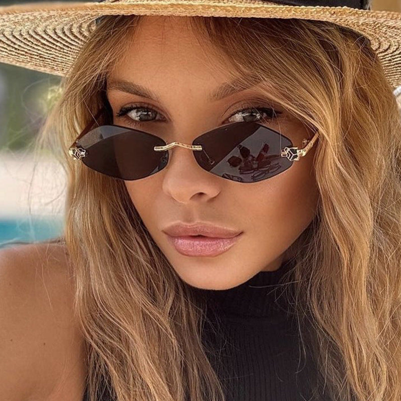 Women's geometric sunglasses with double metal frame and protective lenses Stornfield
