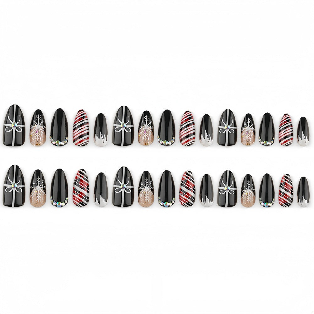 Artificial nails with festive Christmas designs Stornfield