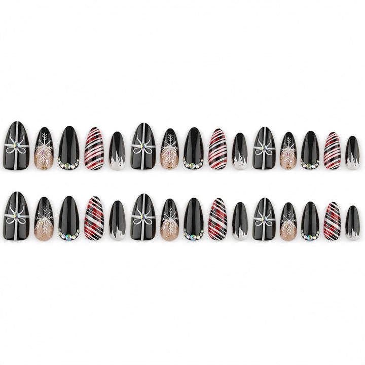 Artificial nails with festive Christmas designs Stornfield