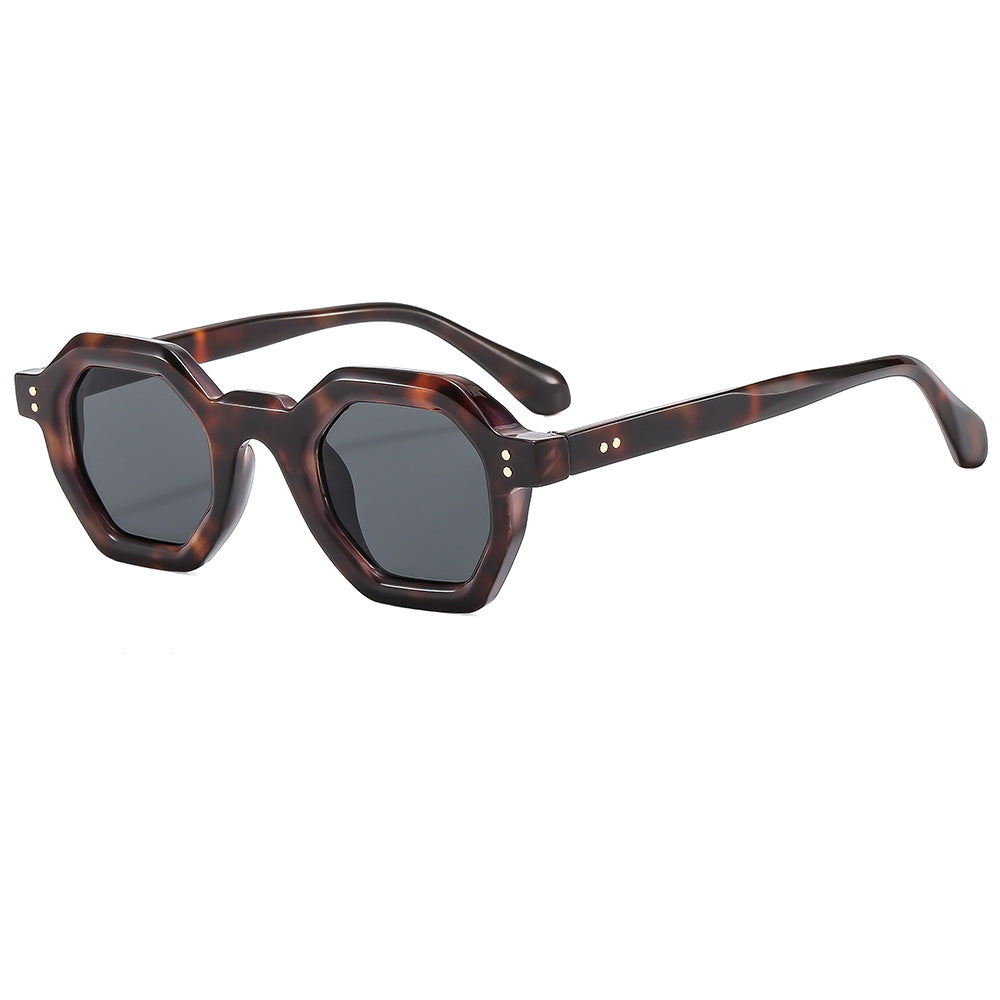 Women’s geometric sunglasses with distinctive design and protective UV filter Stornfield