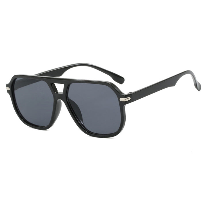 Women's fashionable sunglasses with protective UV filter and stylish lenses Stornfield