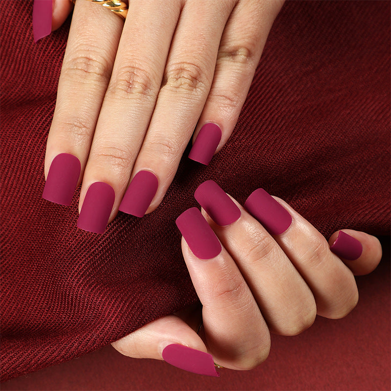 Artificial nails in elegant matte finish Stornfield