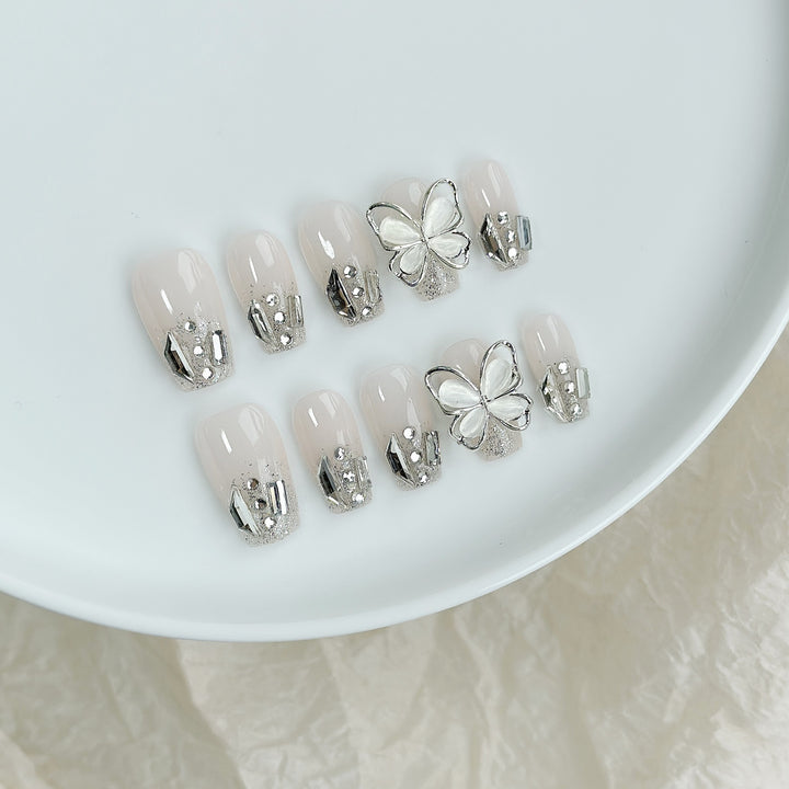 Decorative Press-On Nail Art Set with Floral Accents  1791773215
