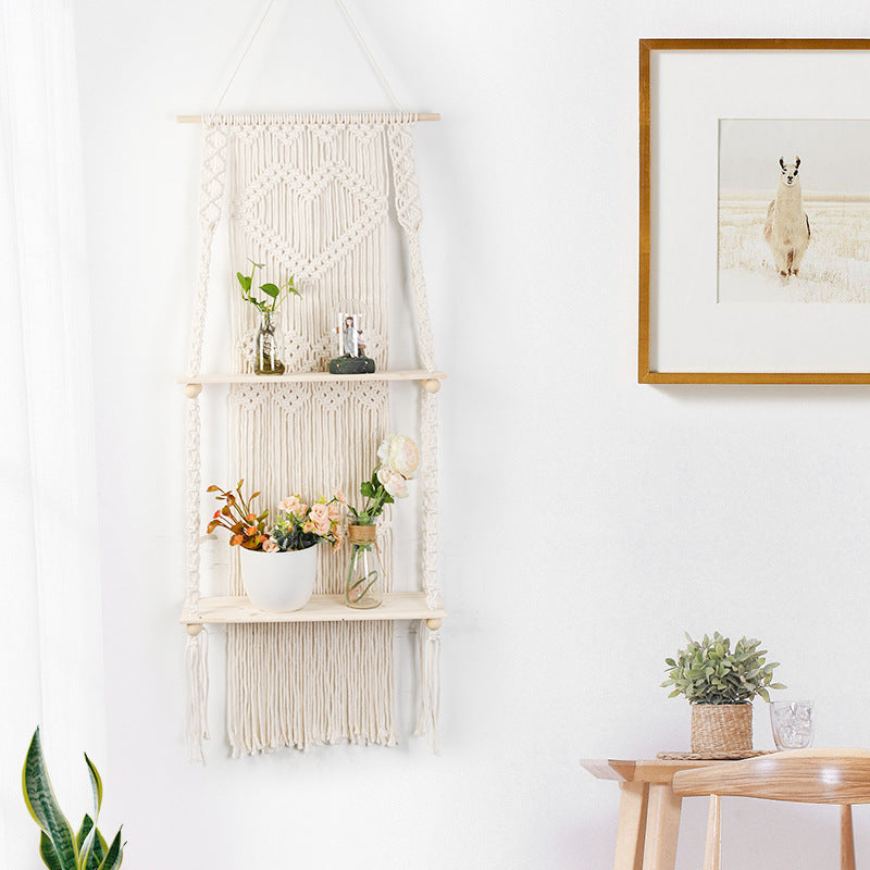 Macrame shelf with heart design Stornfield
