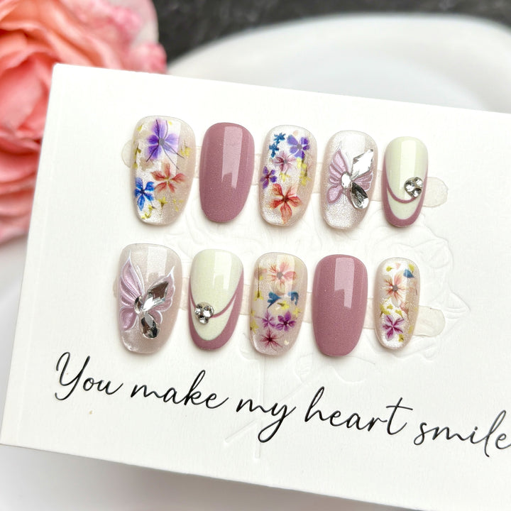 Floral Artistic Press-On Nail Set