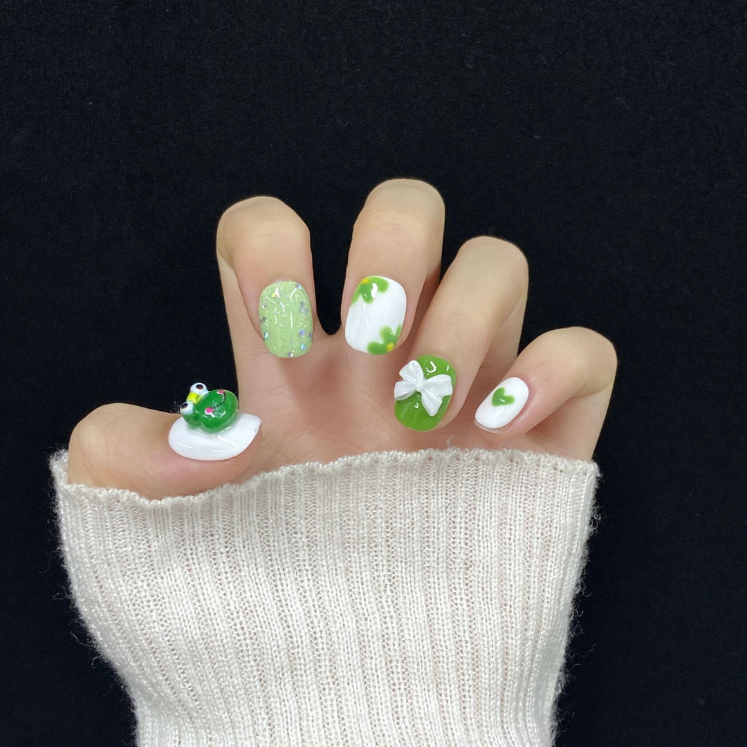 Creative Themed Press-On Nail Set