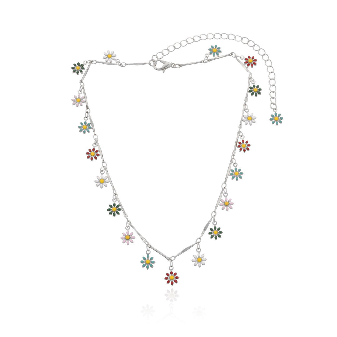 Floral Charm Necklace Stornfield