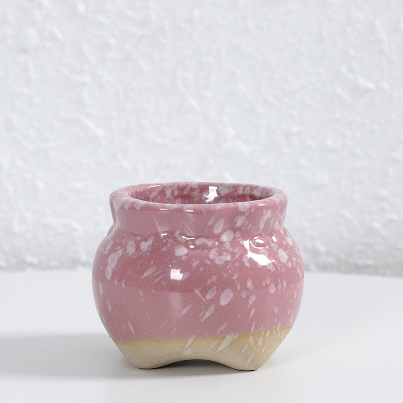 Contemporary Curved Ceramic Vase Stornfeild