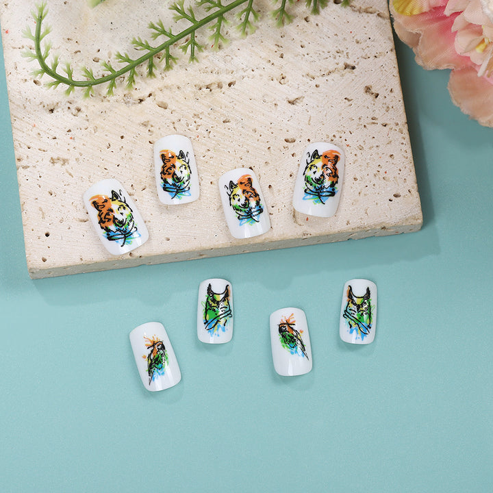 Artistic Animal Motif Press-On Nail Set Stornfield