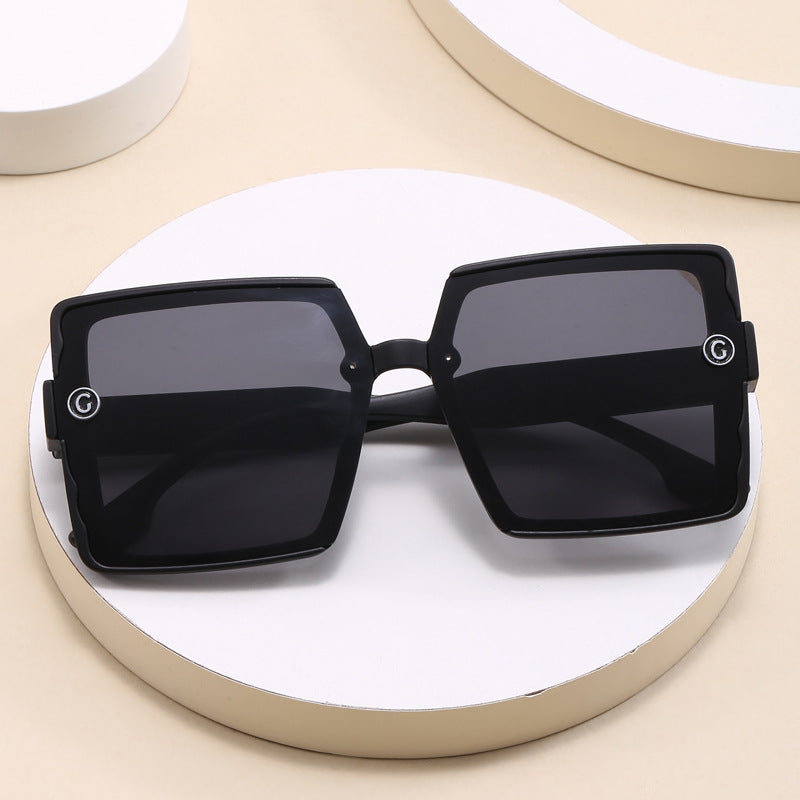 Women square sunglasses with modern design Stornfield