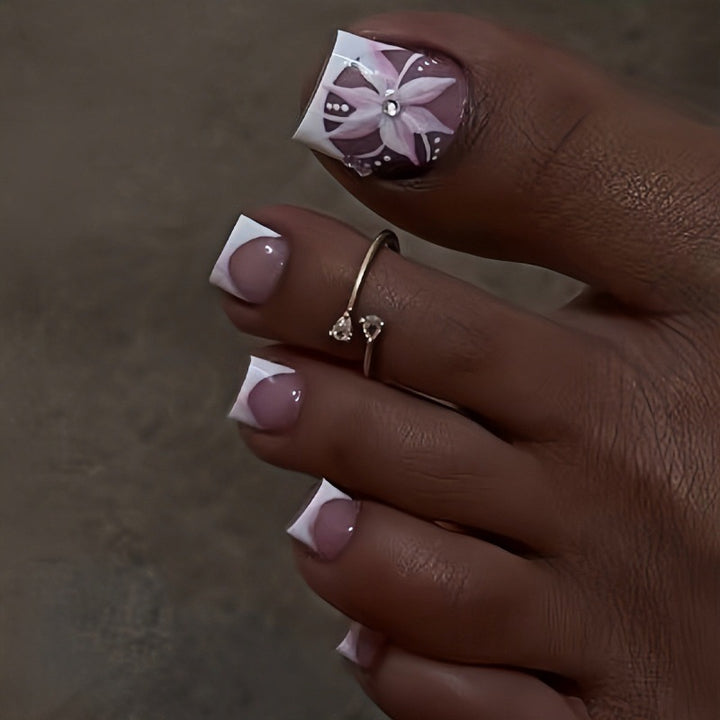 Artificial toenails with floral designs Stornfield