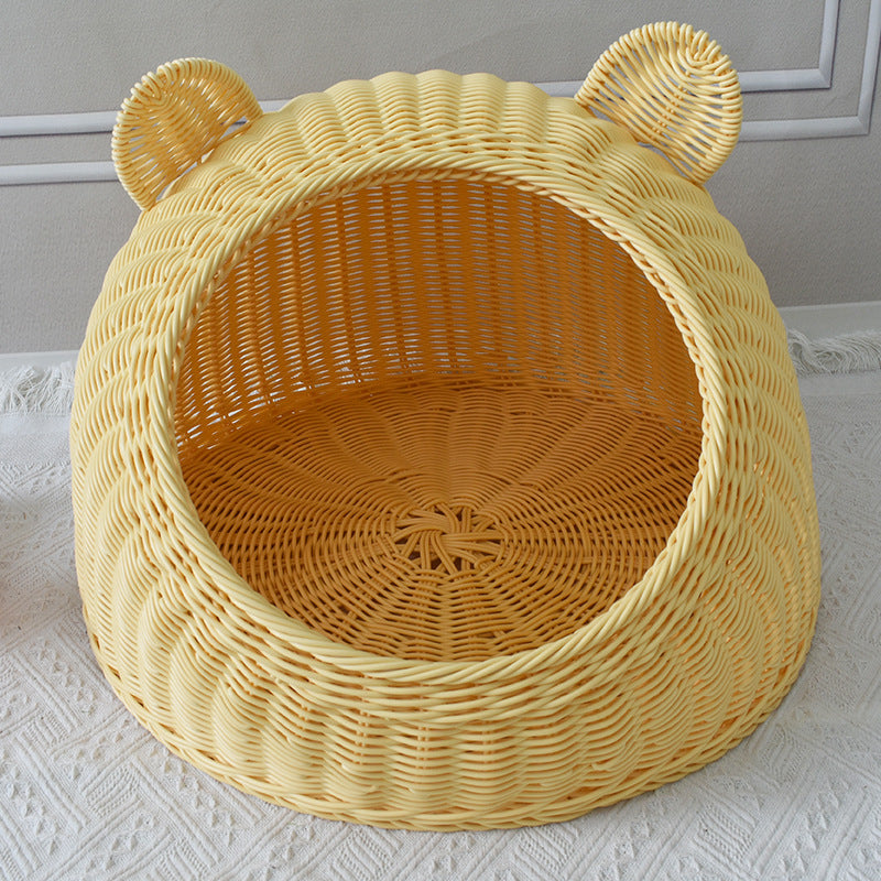 Playful Bear-Shaped Woven Pet Bed Stornfield