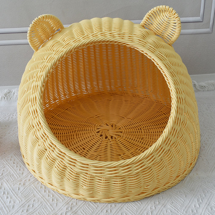 Playful Bear-Shaped Woven Pet Bed Stornfield