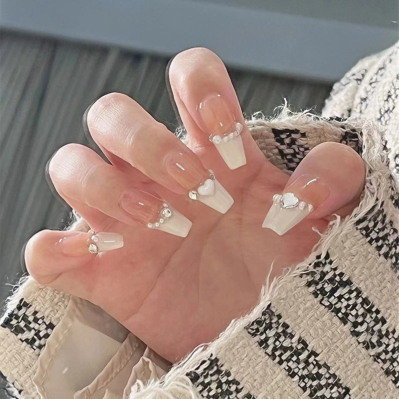 Artful nail extensions with 3D elements Stornfield