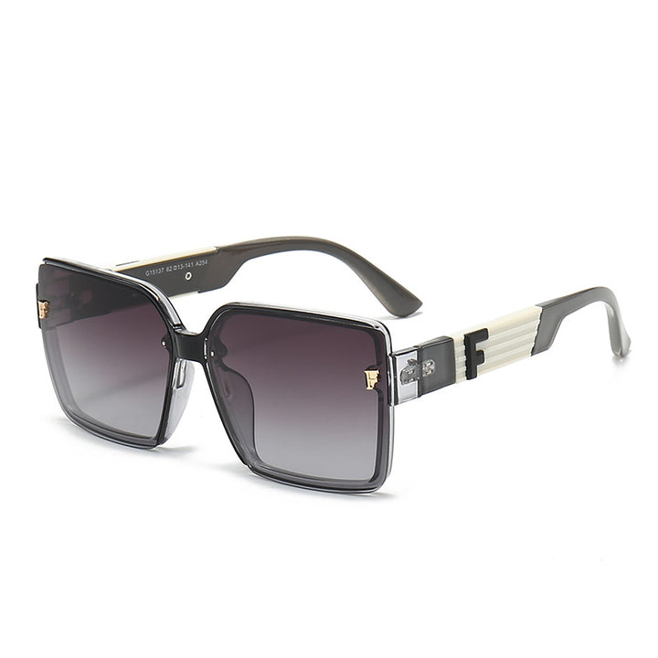 Women square sunglasses with luxurious frame and polarized lenses Stornfield