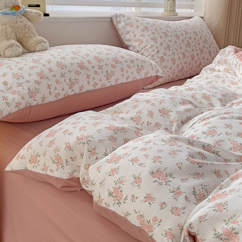 Floral Patterned Bedding Set