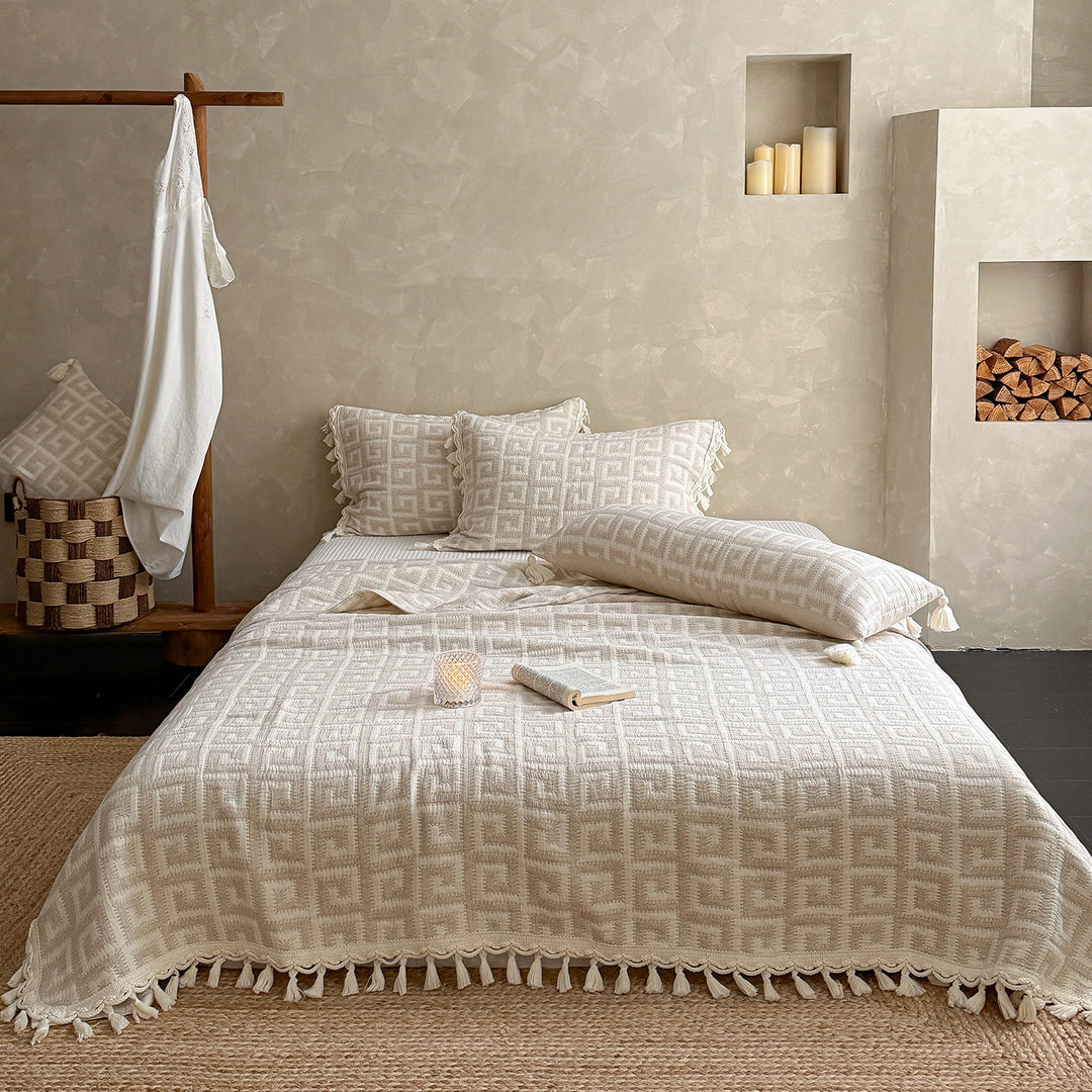 Quilted Cotton Jacquard Tassel Bedspread and Pillow Sham Set
