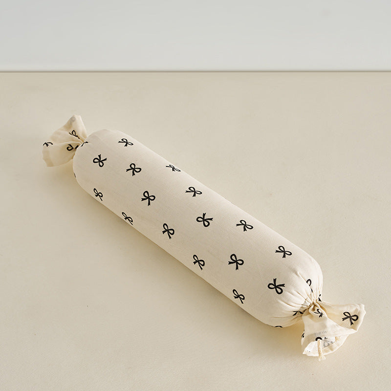 Neck support roll with loving heart design Stornfield