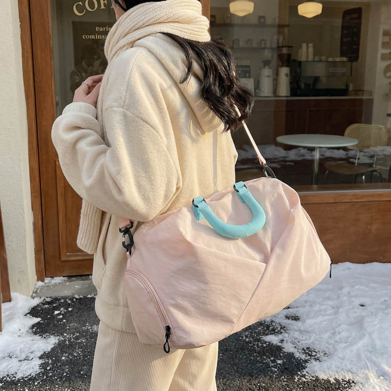 Versatile Multi-Pocket Duffle Bag Stornfield