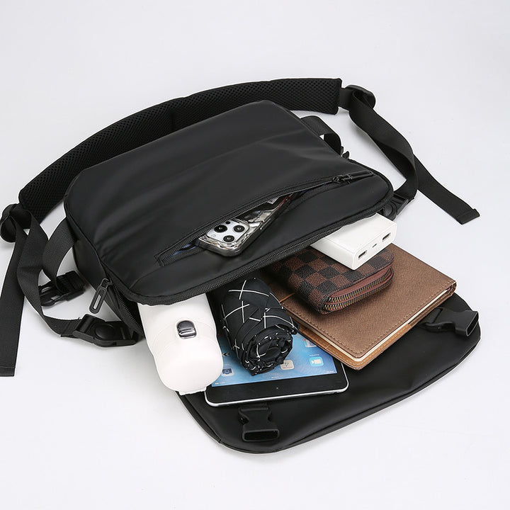 Water-Resistant Messenger Bag Stornfield