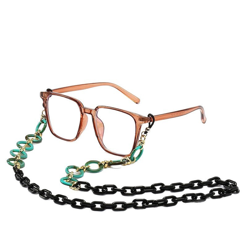Designer sunglasses with chain pendant Stornfield