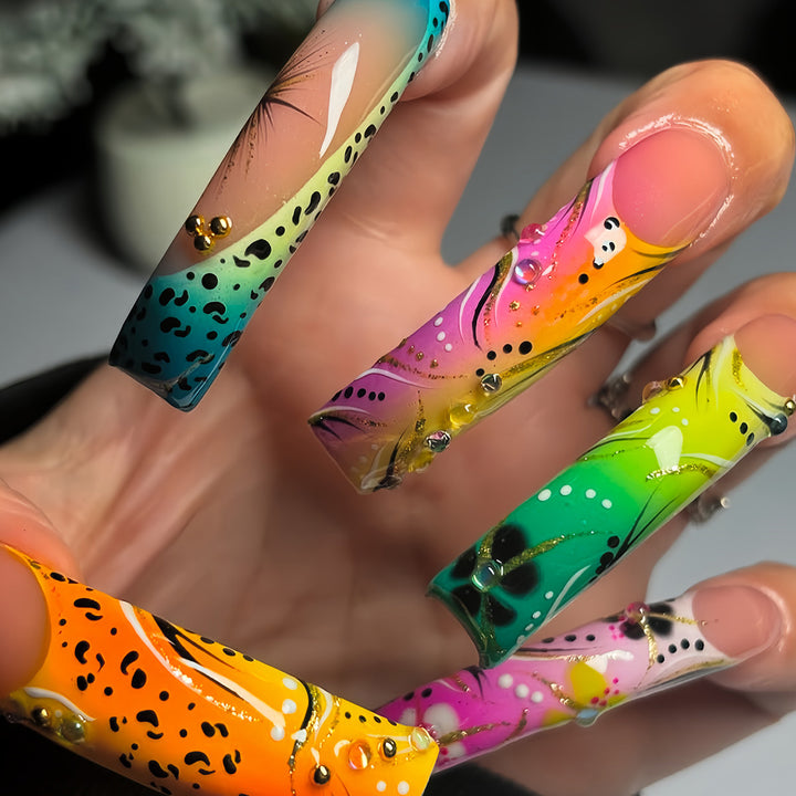 Artistic Long Press-On Nails Stornfield